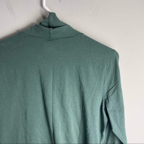 Eddie Bauer sz M womens long sleeve turtleneck knit top green - Picture 6 of 6